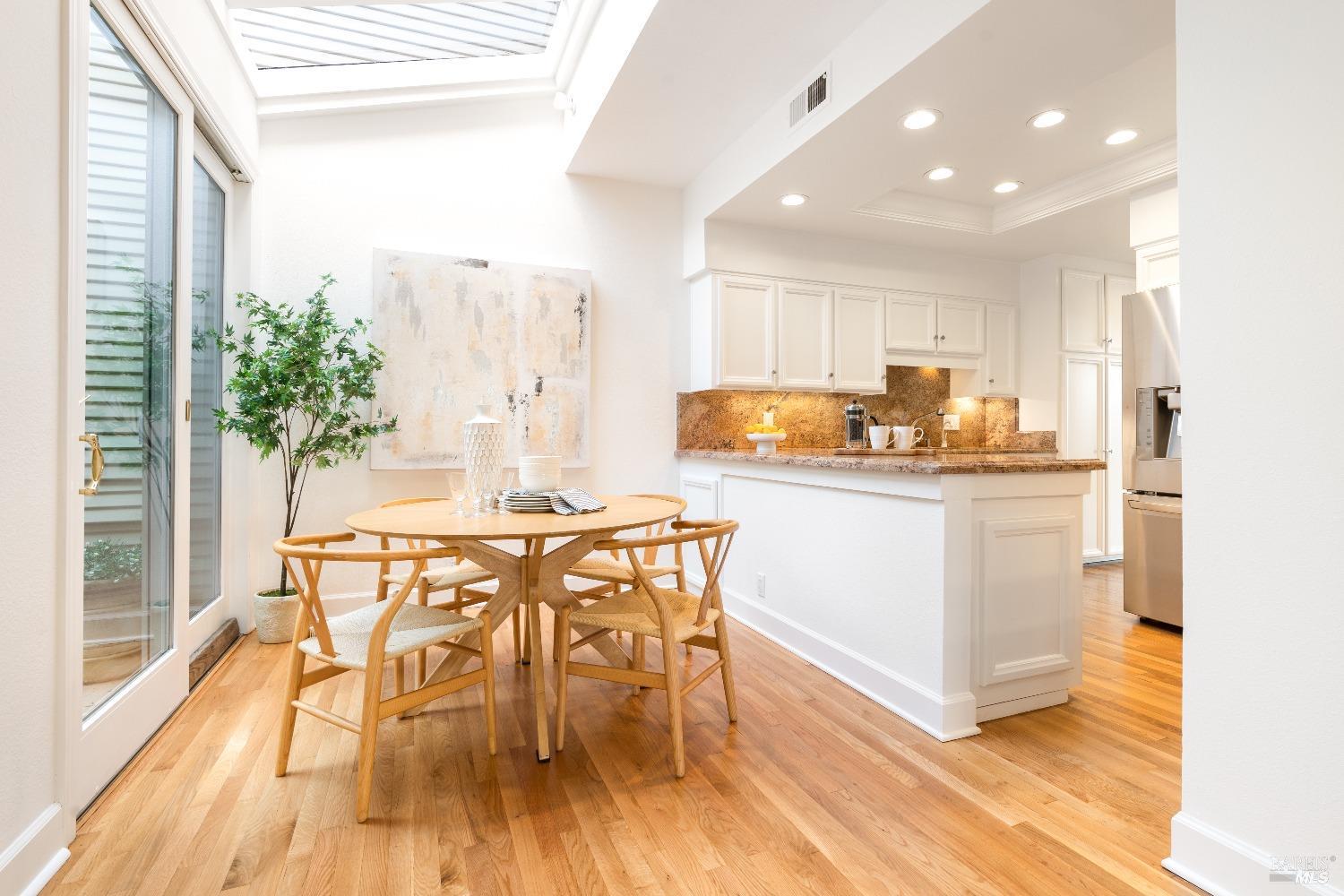50 Milland Dr