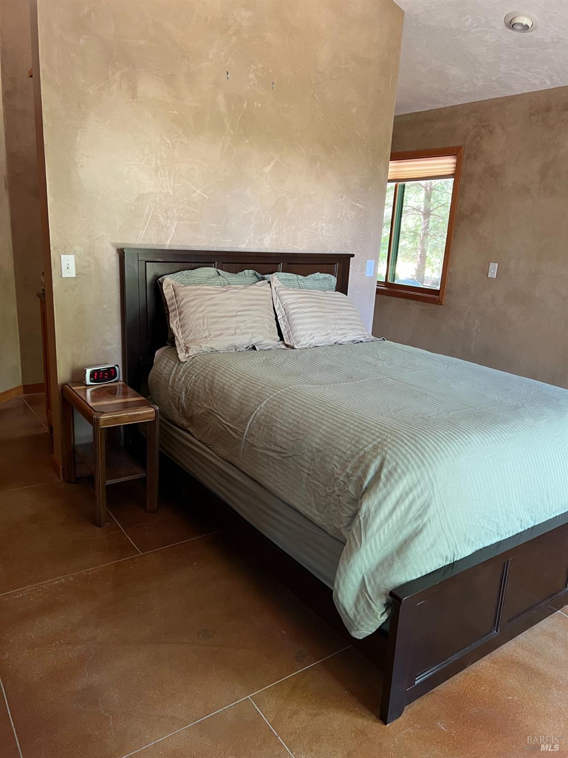 4152 S Summit View Dr