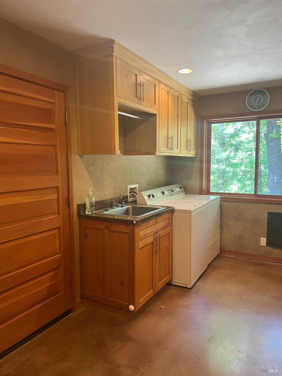 4152 S Summit View Dr