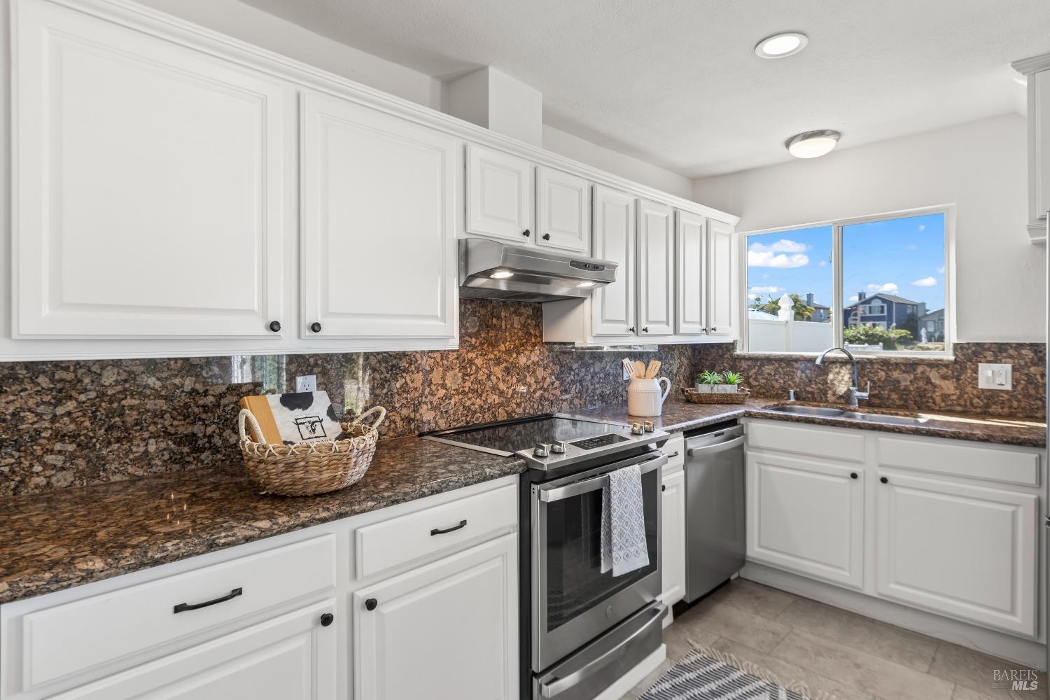 926 Bel Marin Keys Blvd