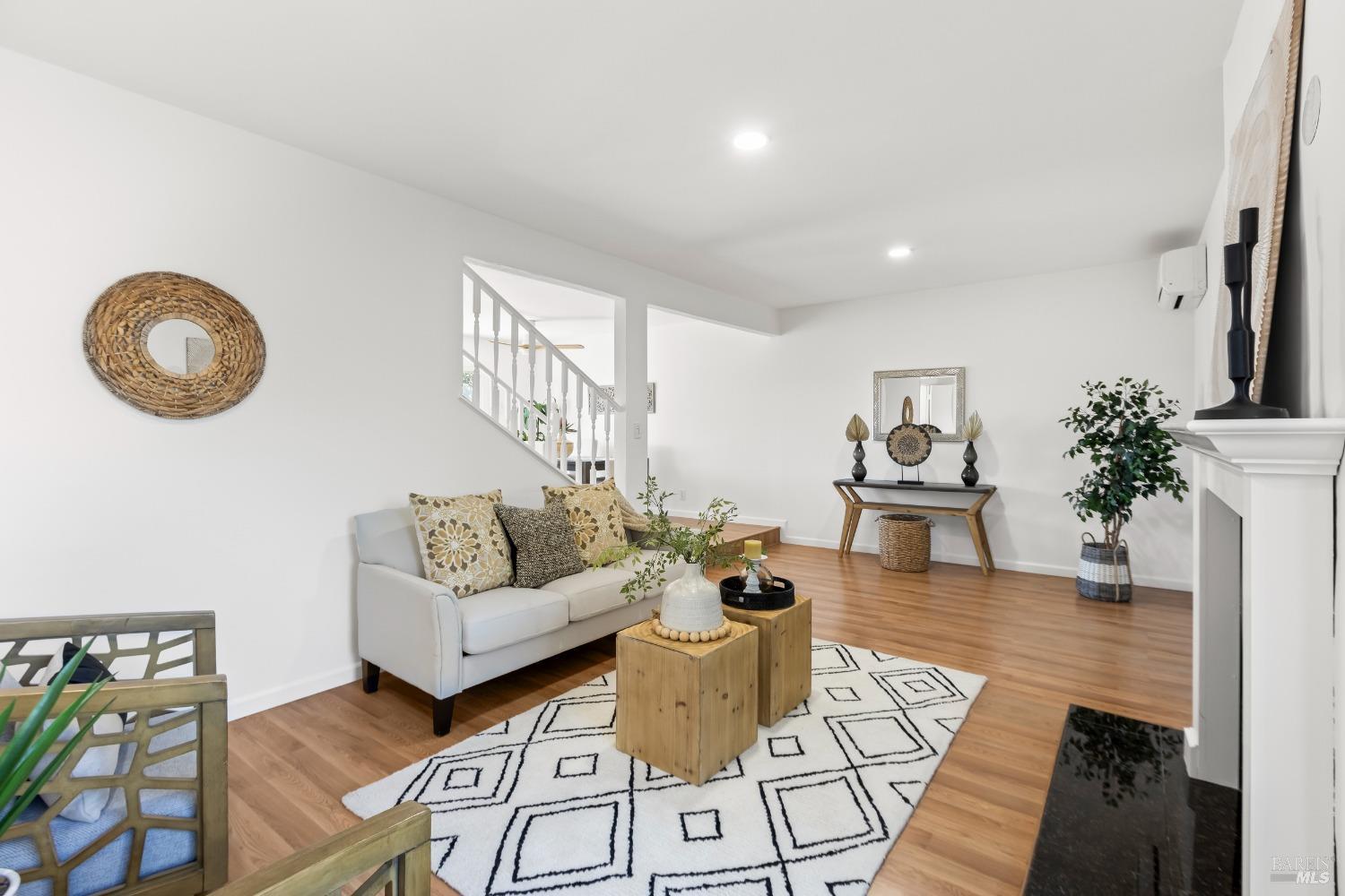 926 Bel Marin Keys Blvd