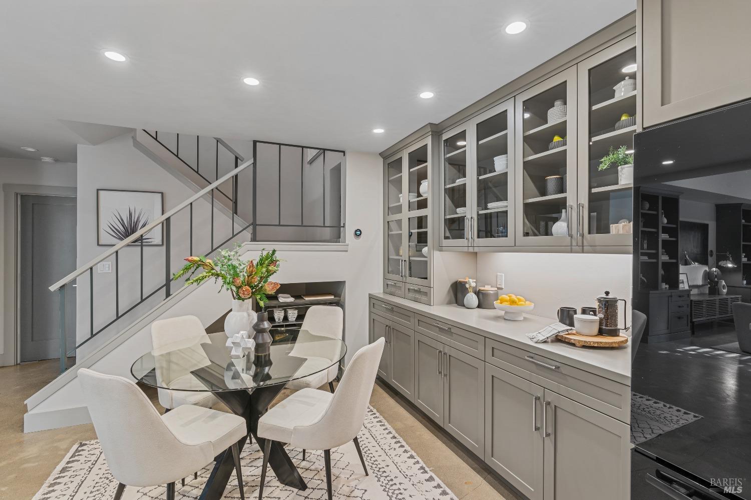 13 Prairie Falcon Dr