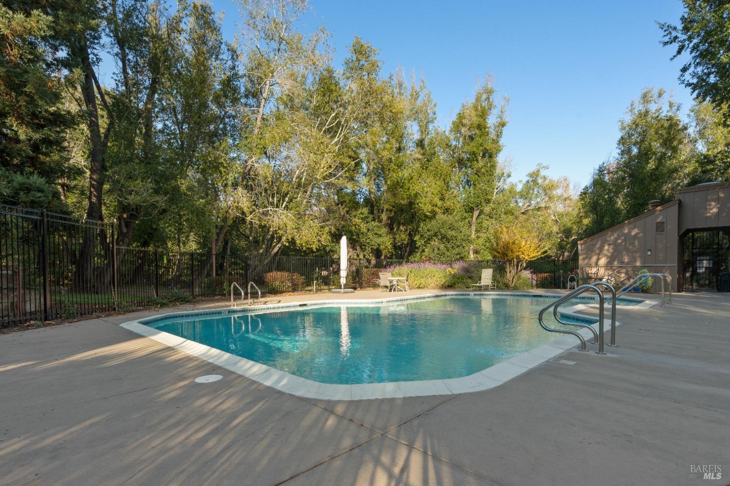 13 Prairie Falcon Dr