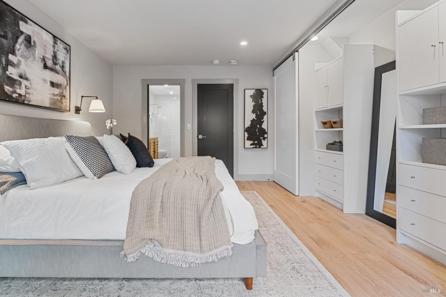 13 Prairie Falcon Dr