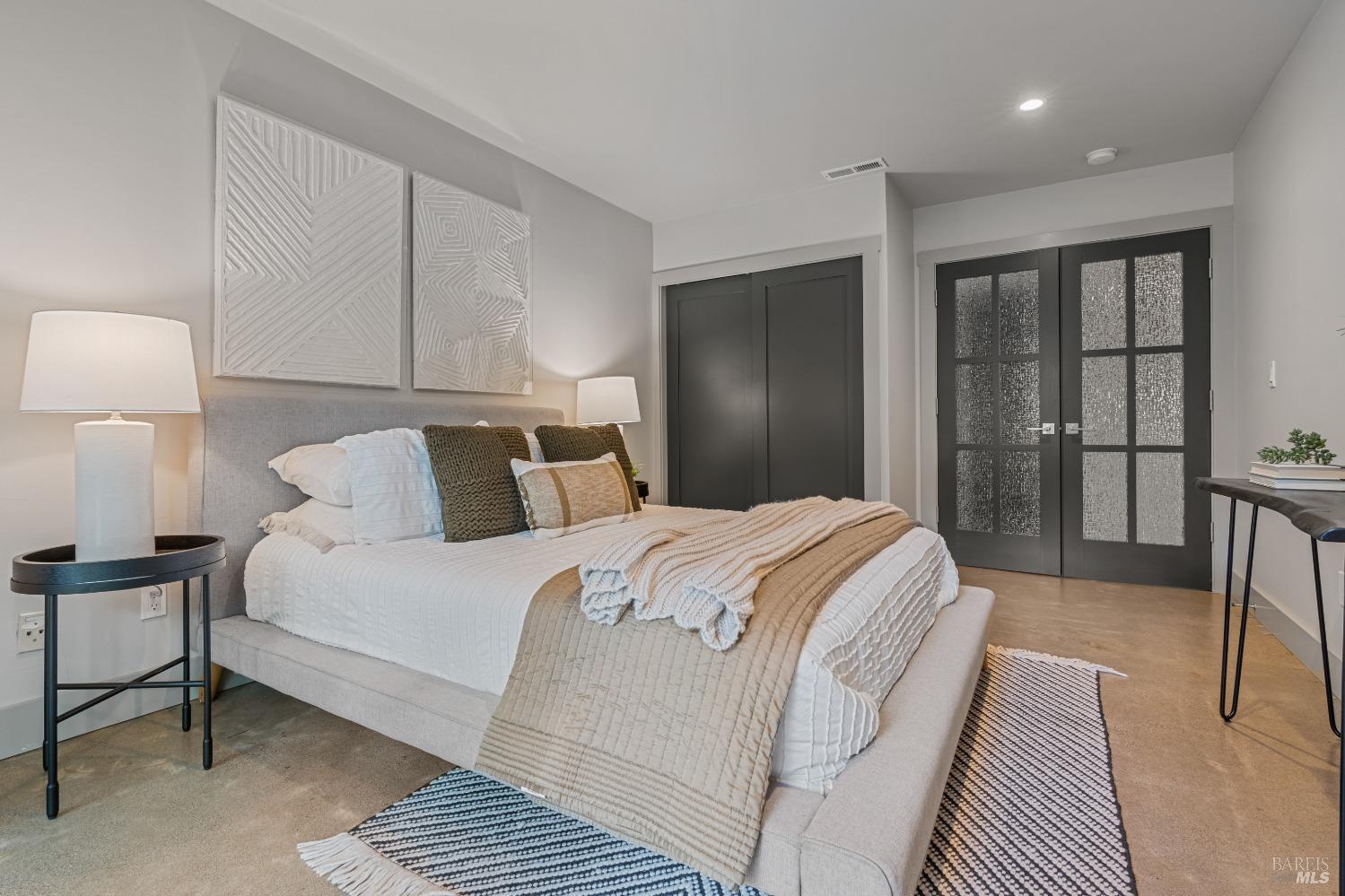 13 Prairie Falcon Dr