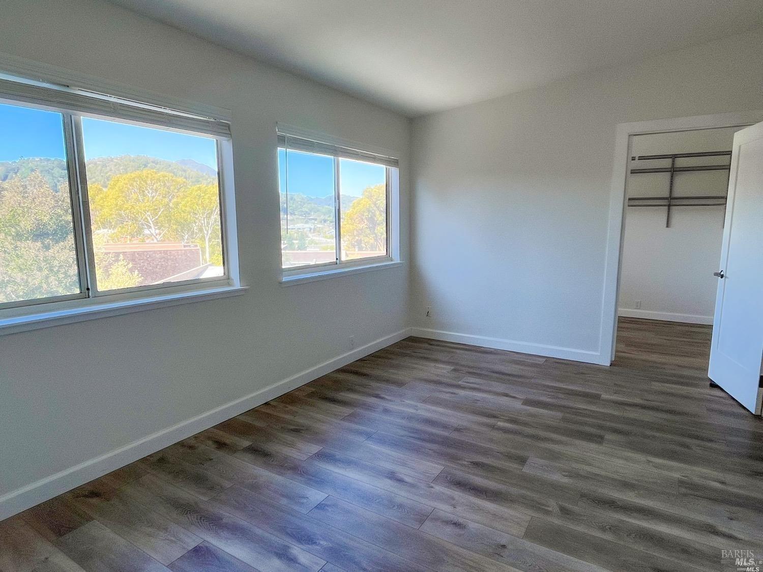 160 Mariner Green Ct