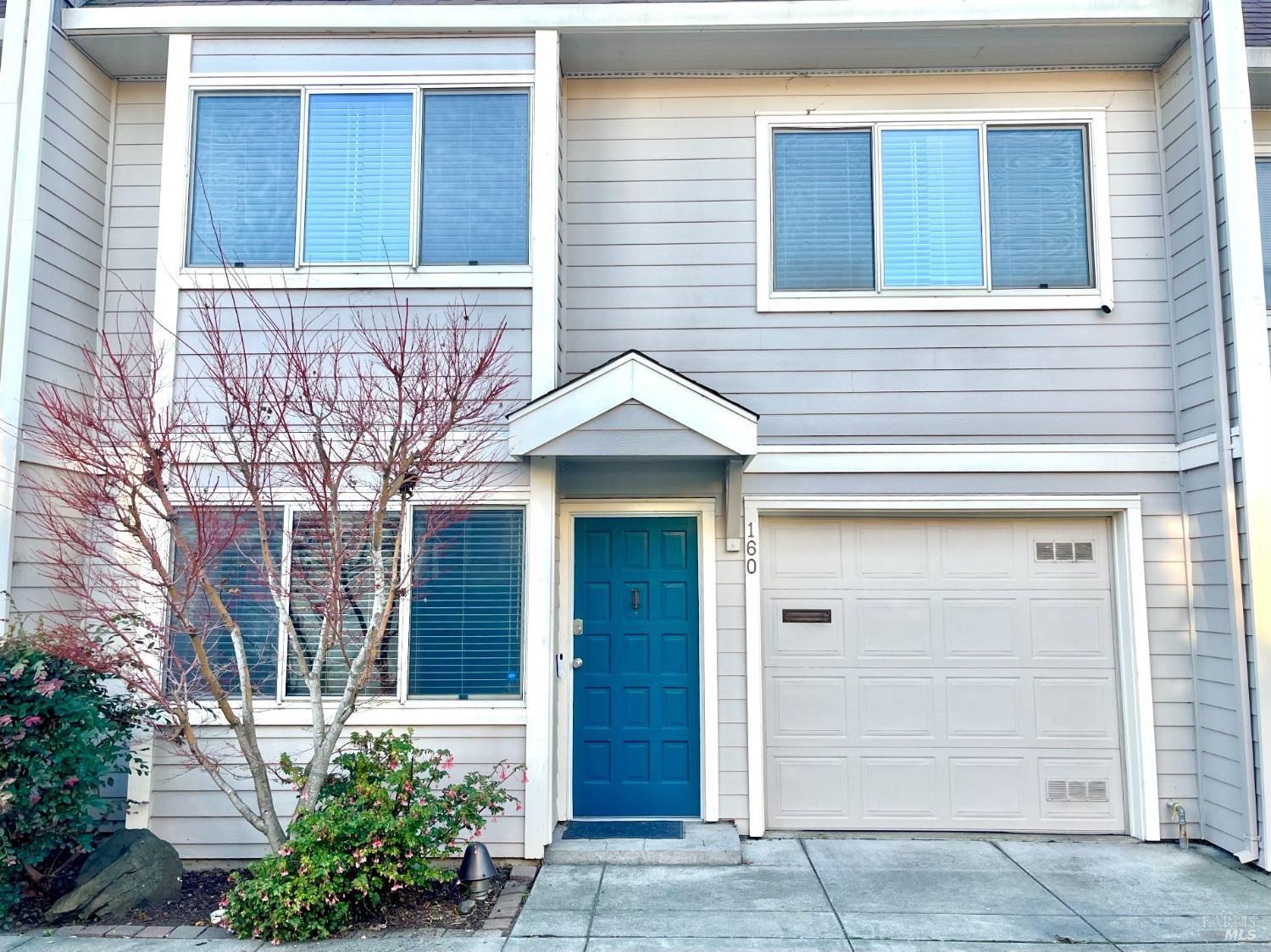 160 Mariner Green Ct