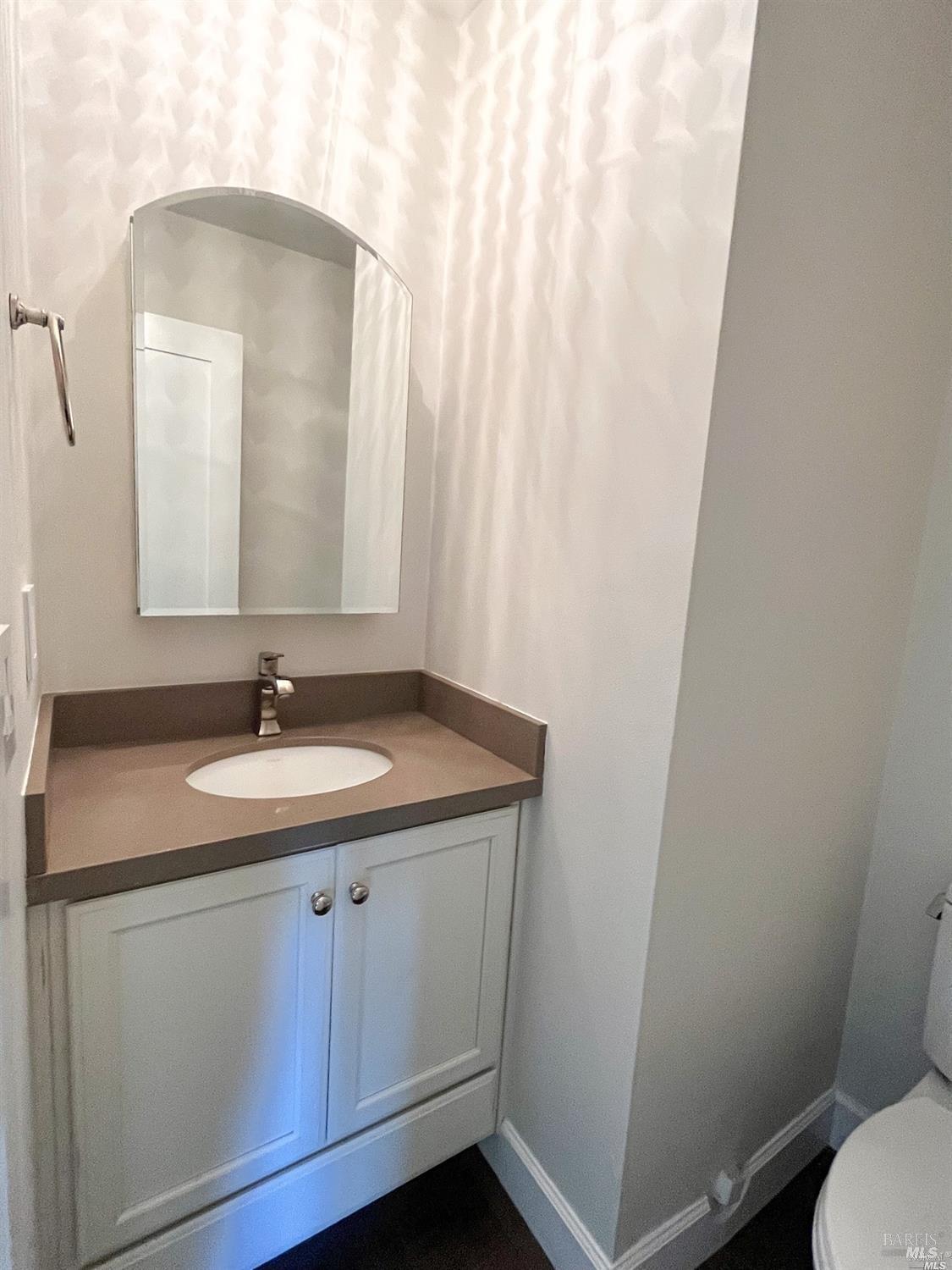 160 Mariner Green Ct