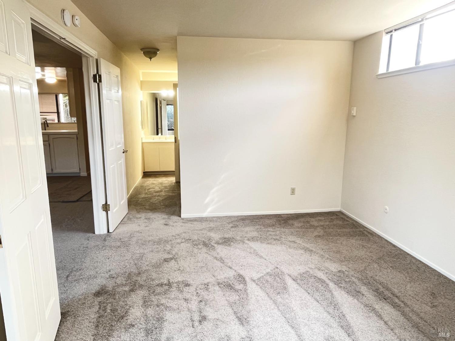 652 Via Casitas