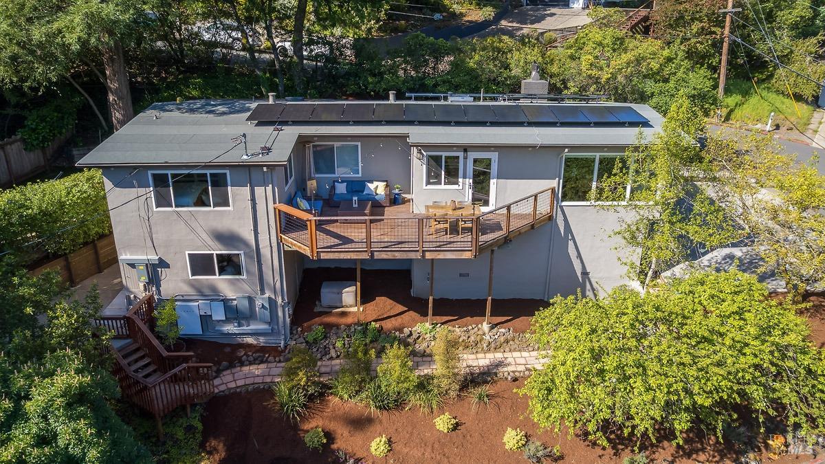 5 Oak Springs Dr