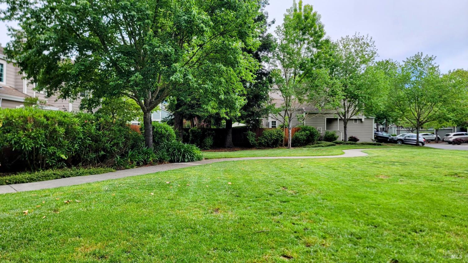1734 Zinfandel Dr