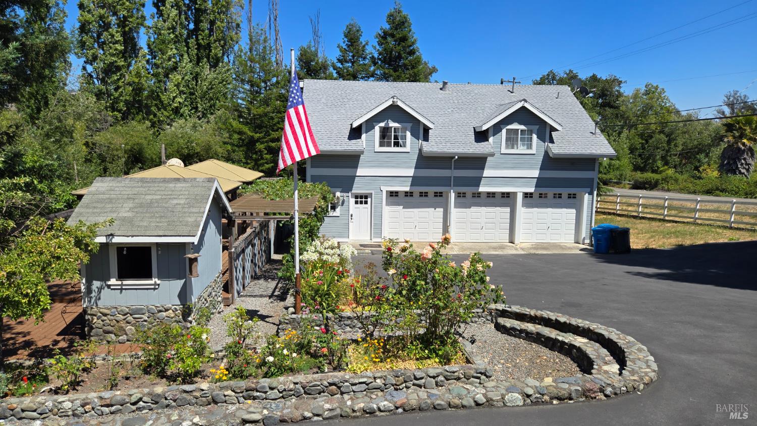 125 Adobe Rd