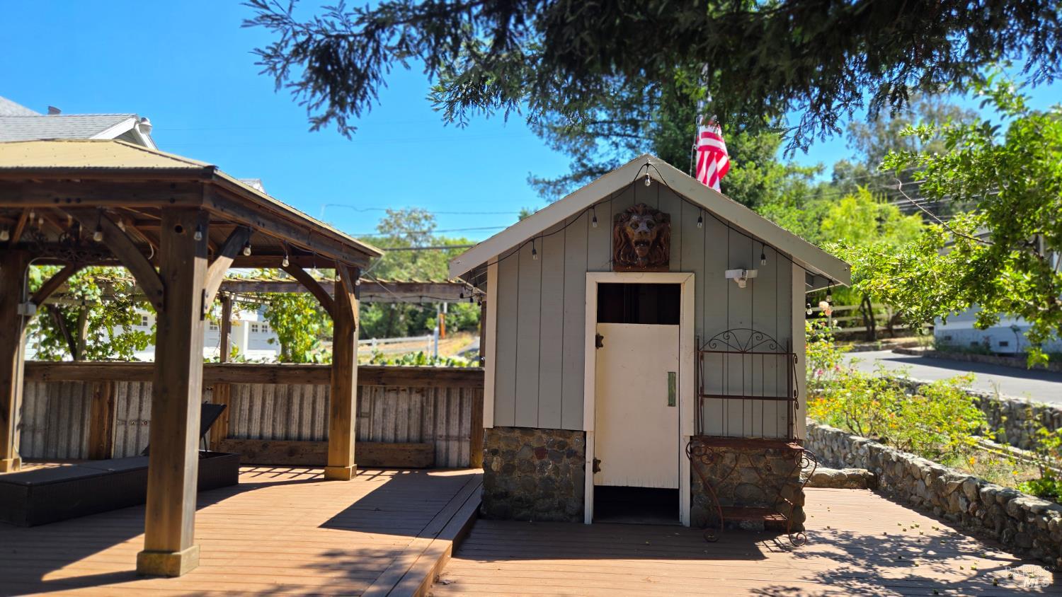 125 Adobe Rd