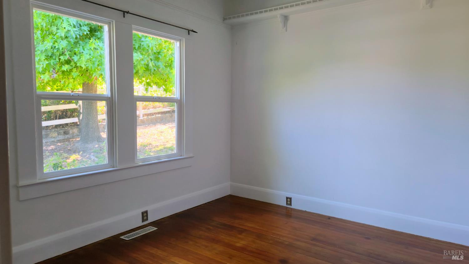 125 Adobe Rd