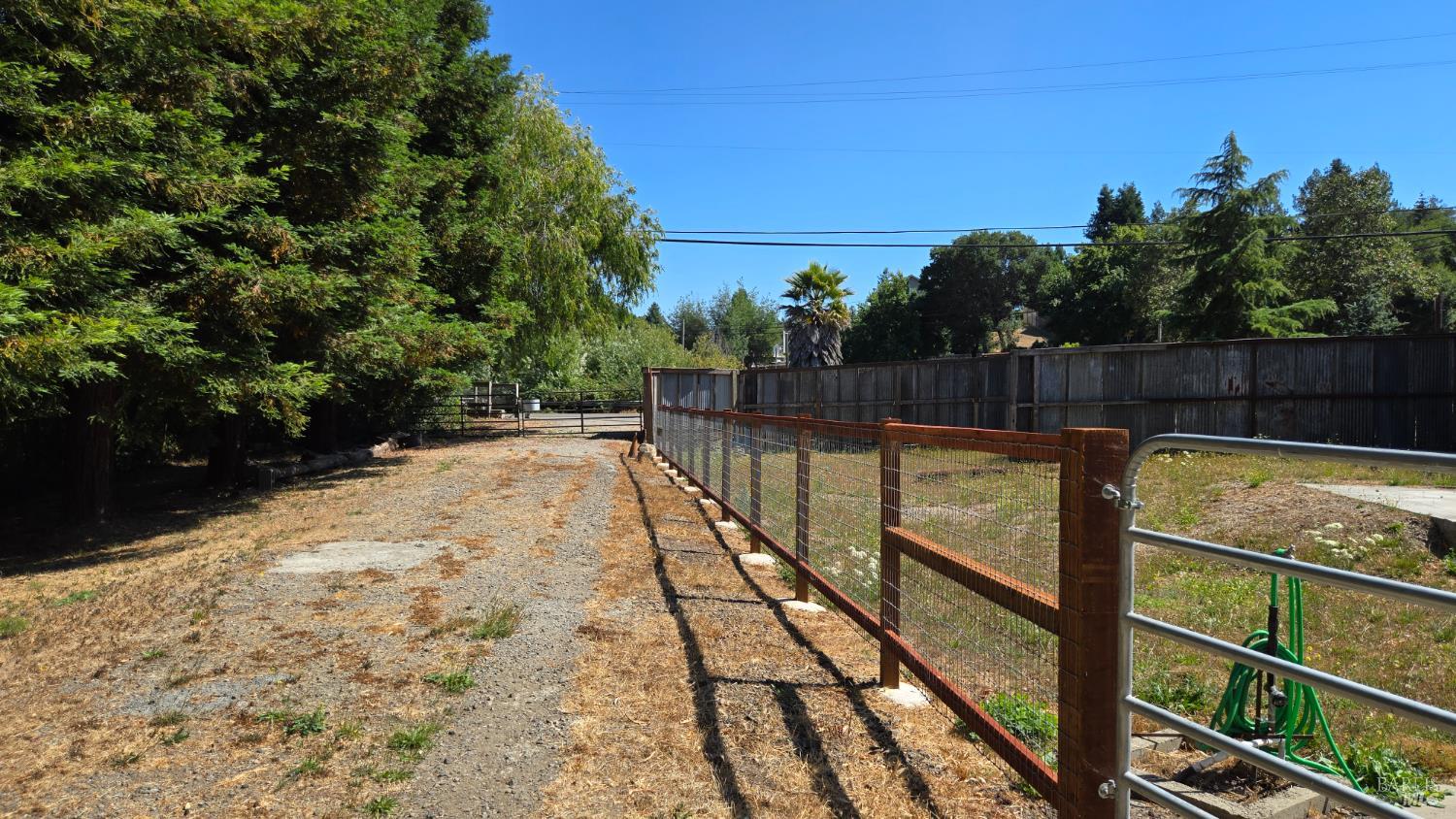 125 Adobe Rd