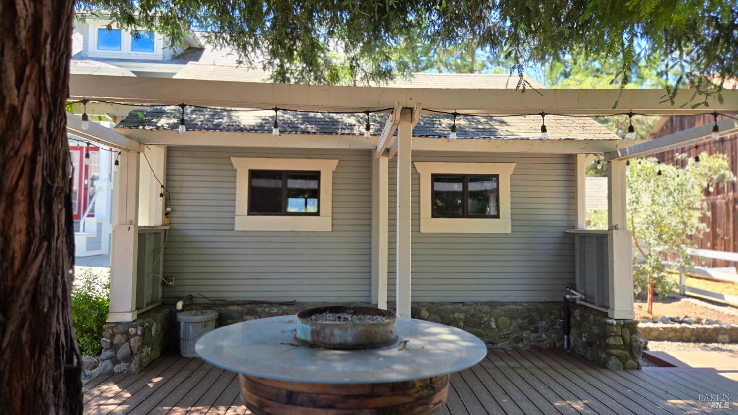 125 Adobe Rd