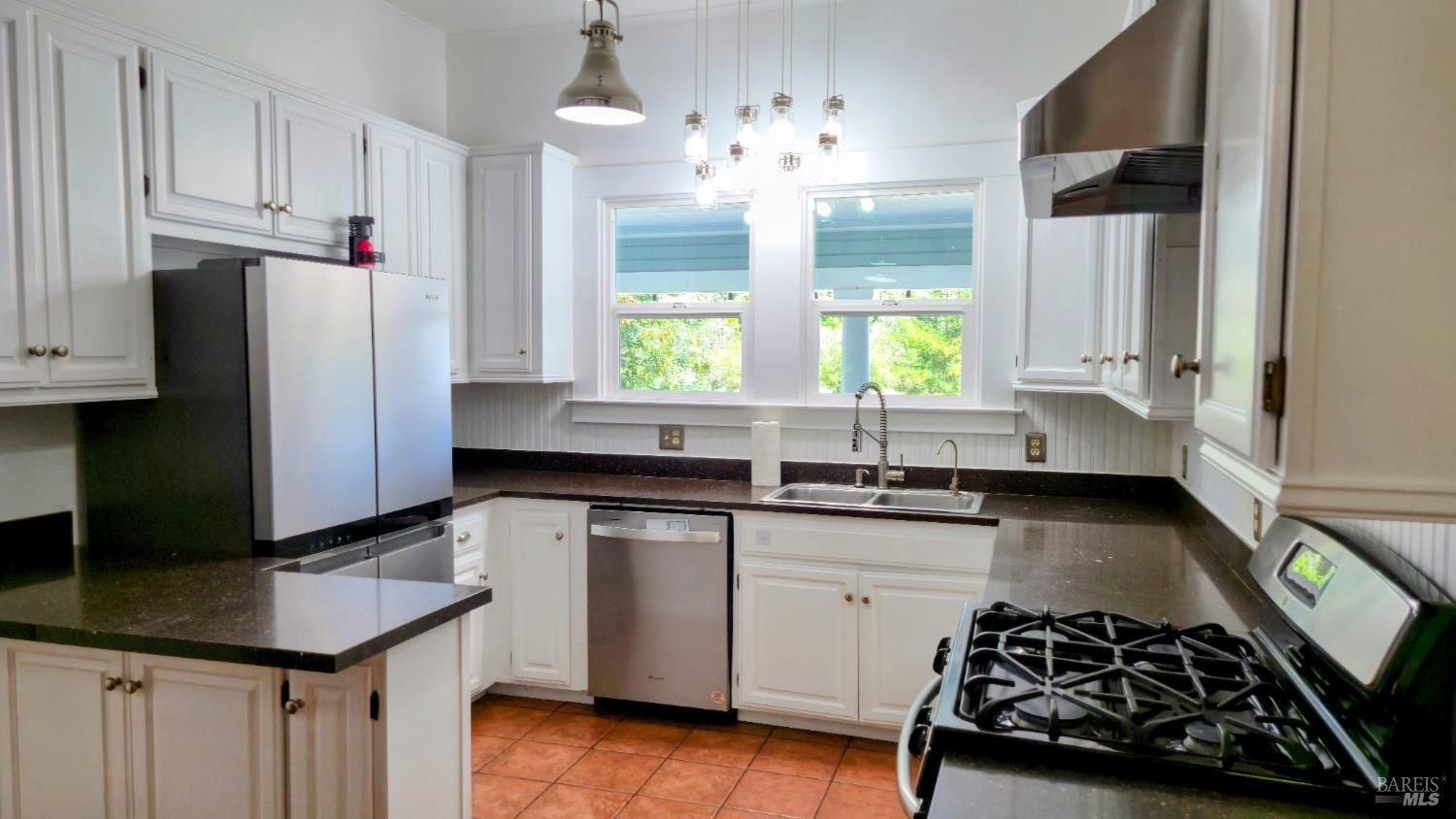 125 Adobe Rd