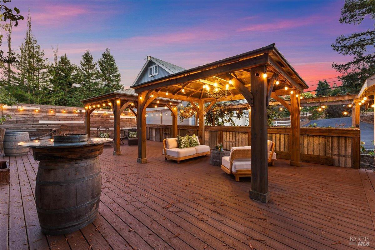 125 Adobe Rd