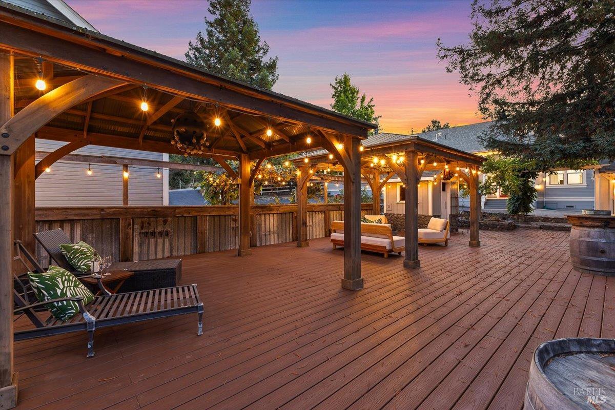 125 Adobe Rd