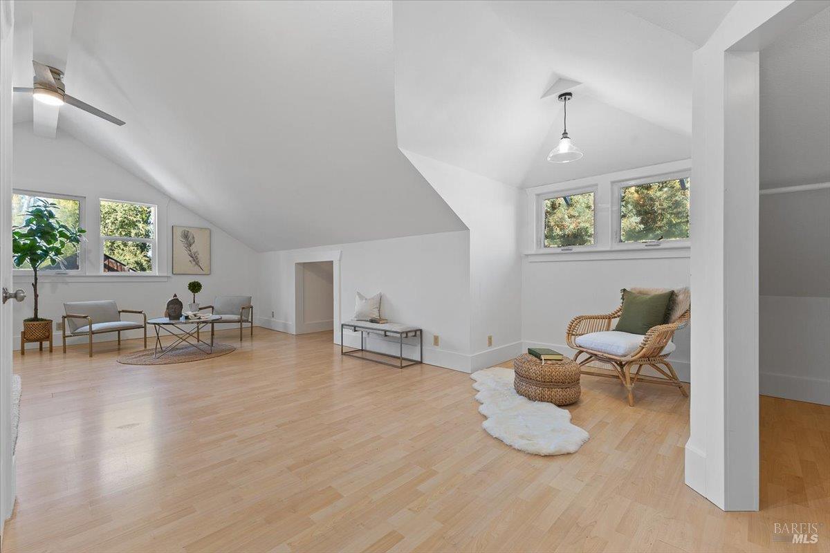 125 Adobe Rd