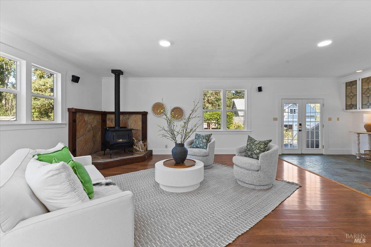 125 Adobe Rd