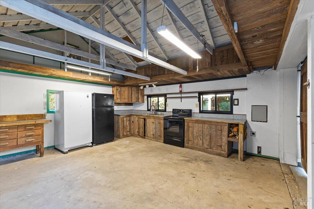 125 Adobe Rd