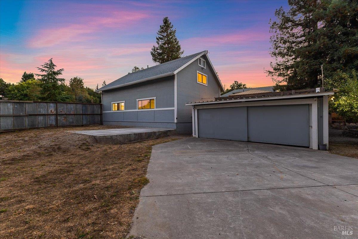 125 Adobe Rd