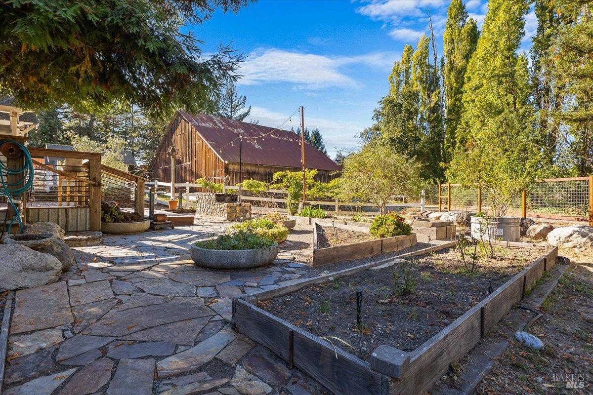125 Adobe Rd