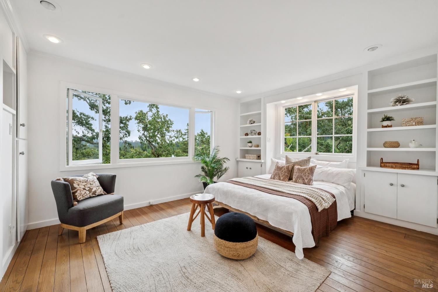 125 Oak Ave Unit:  