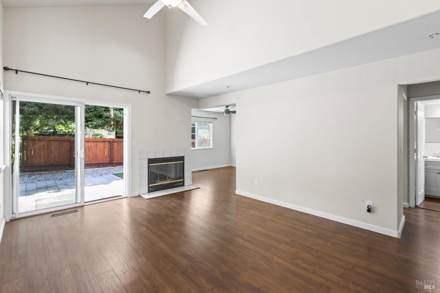 1734 Zinfandel Drive