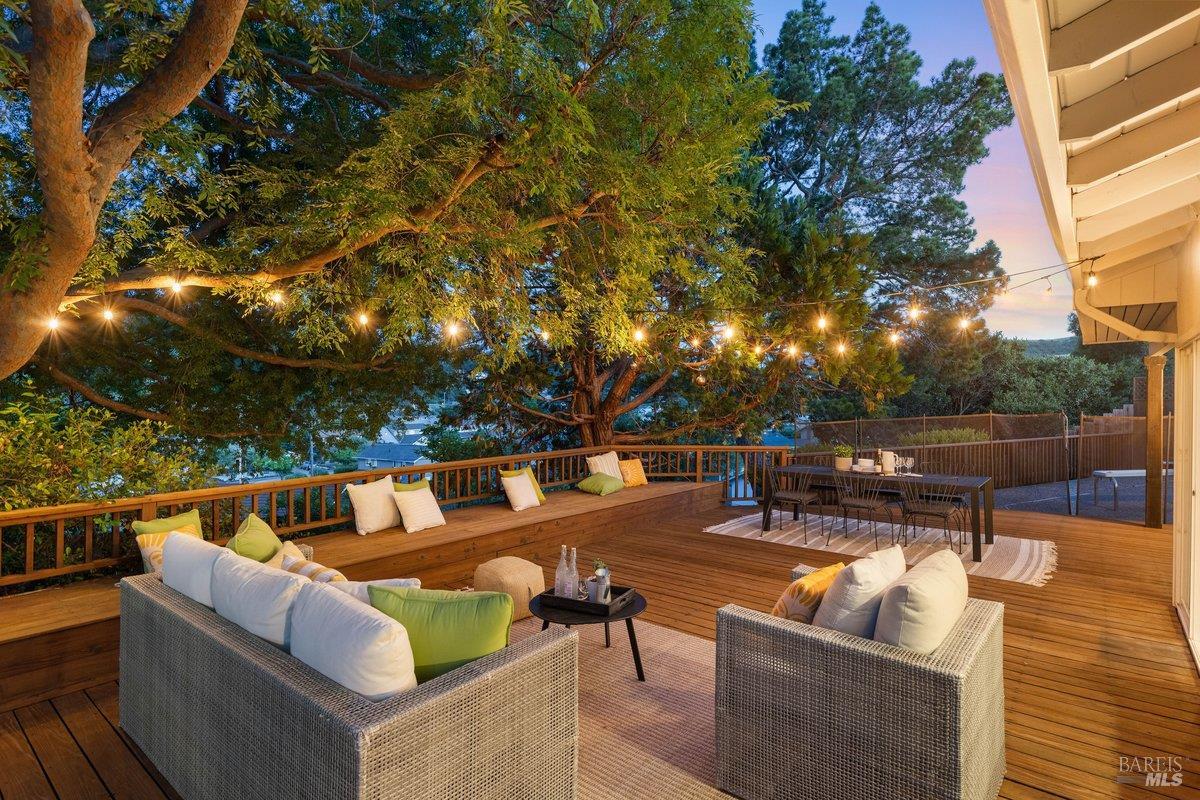 116 Twelveoak Hill Drive