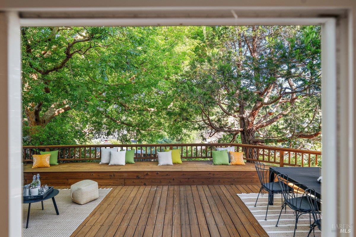 116 Twelveoak Hill Drive