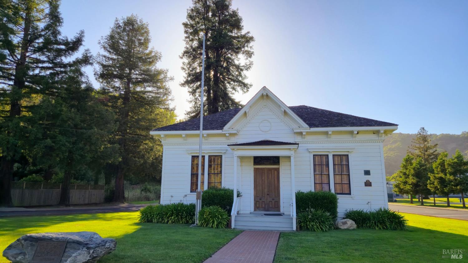 116 Twelveoak Hill Drive