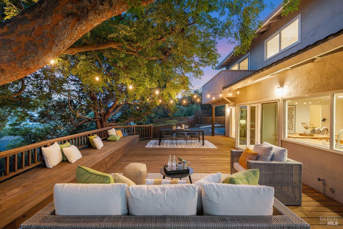 116 Twelveoak Hill Drive