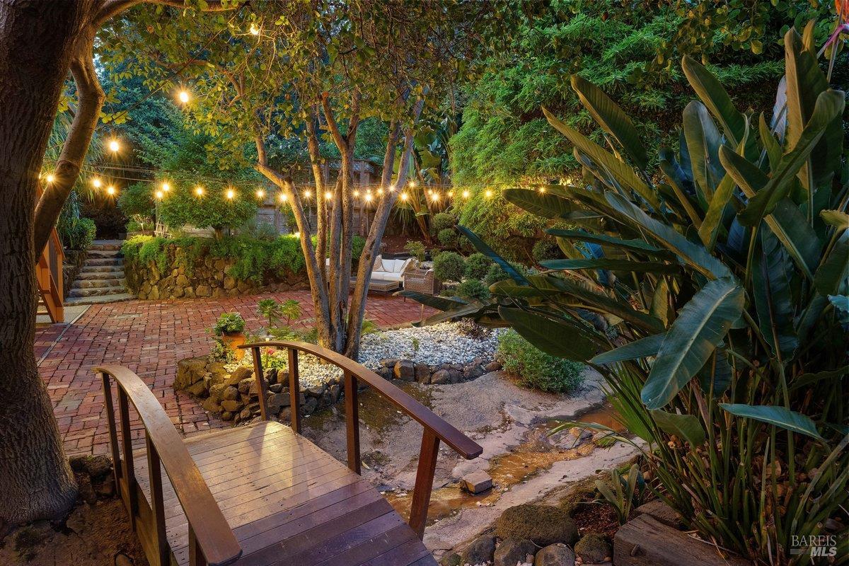 261 Glen Park Avenue