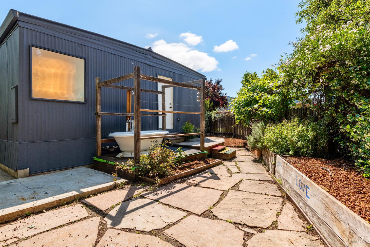 304 Zion Court