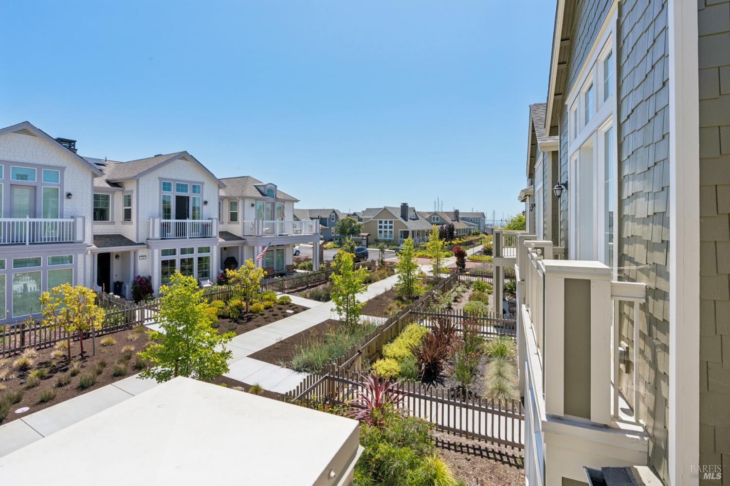 34 Bayharbor Way