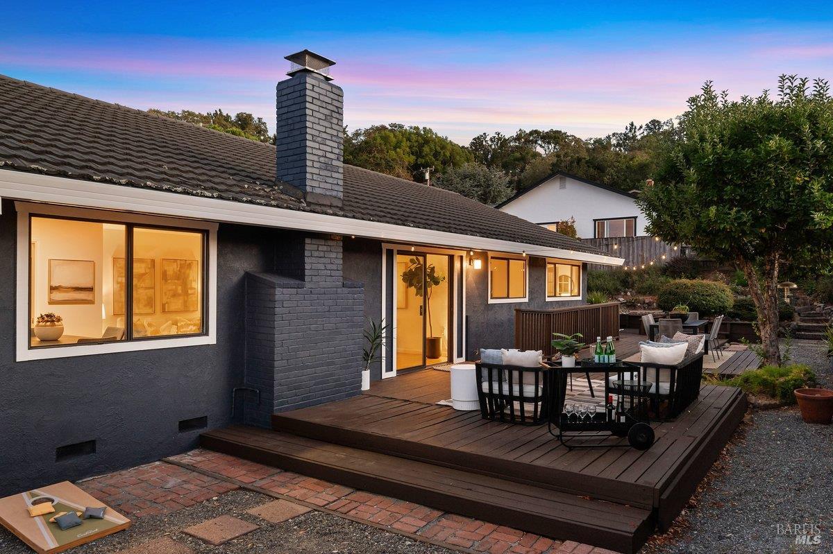 81 Drakewood Lane