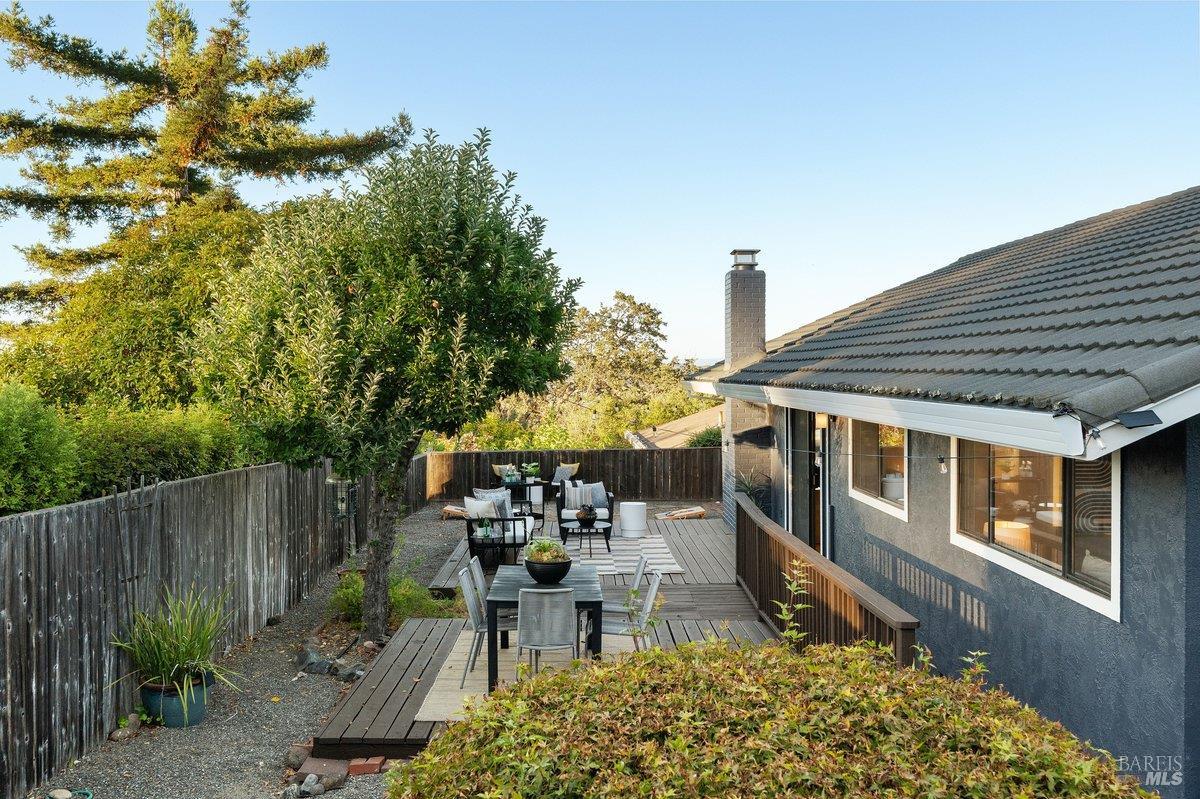 81 Drakewood Lane