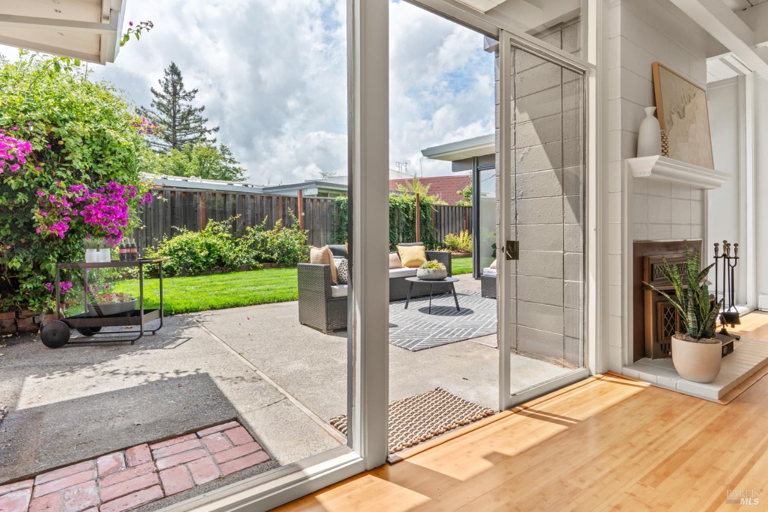 643 Wakerobin Lane
