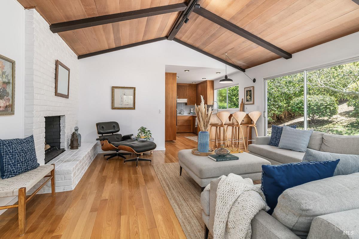 316 Riviera Drive