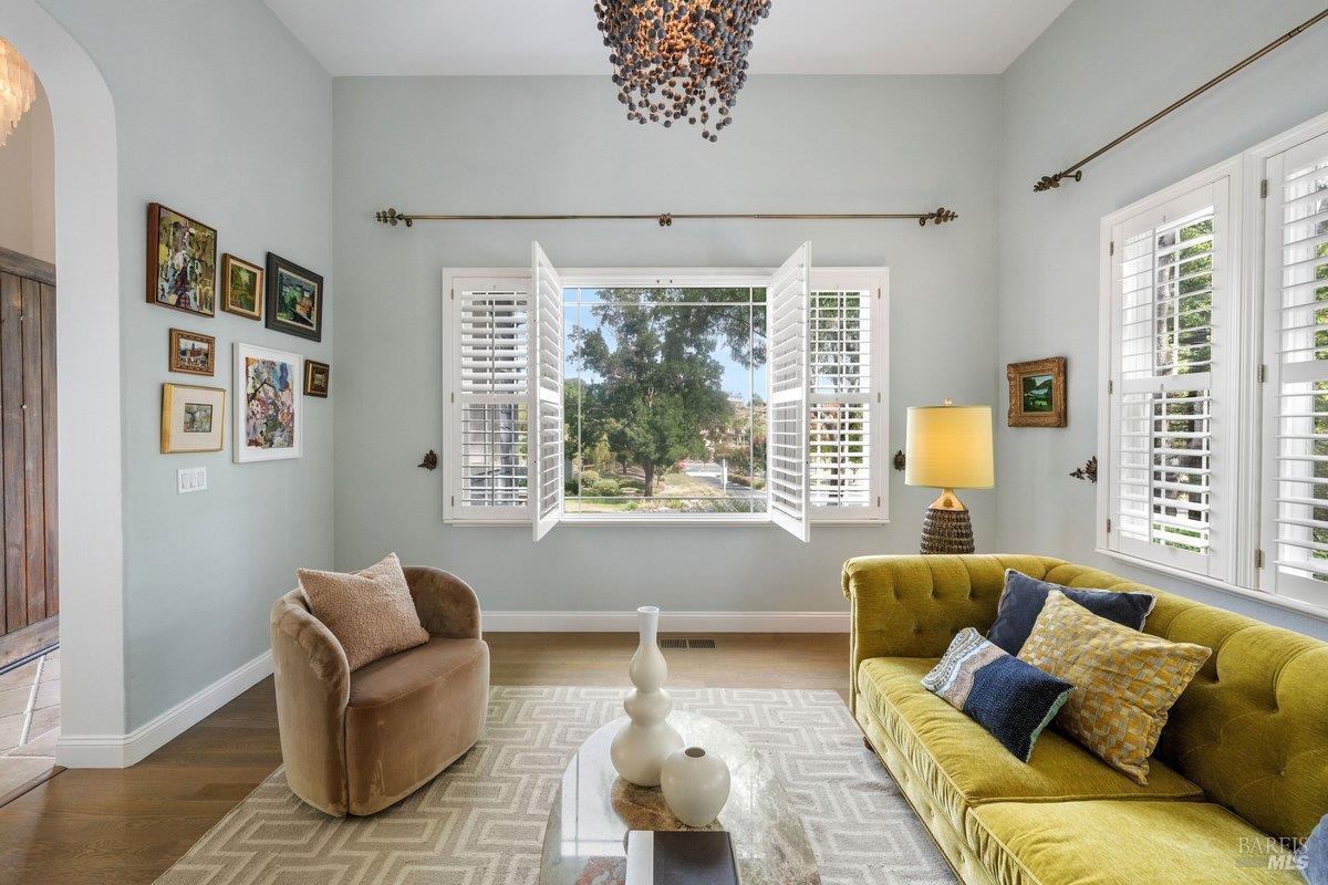 101 Windwalker Way
