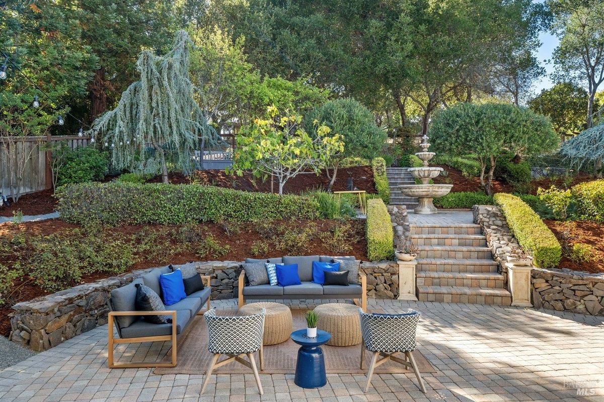 101 Windwalker Way