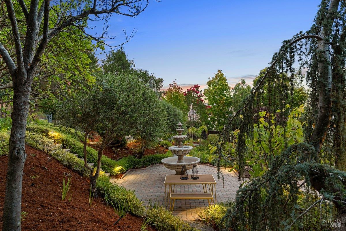 101 Windwalker Way