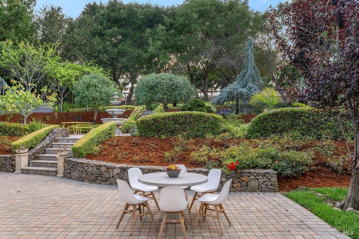101 Windwalker Way