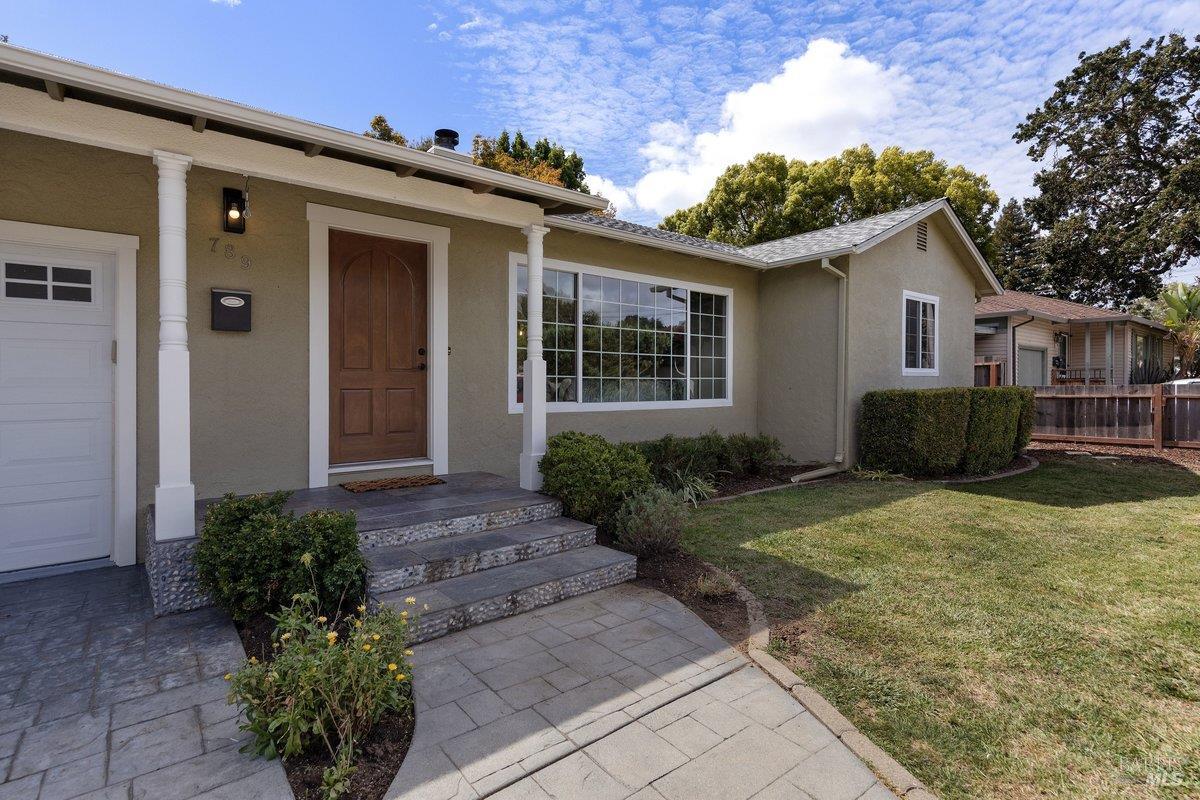 789 Clausing Avenue