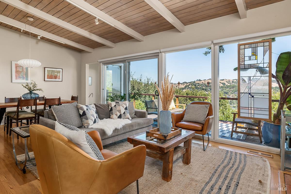 427 Scenic Avenue