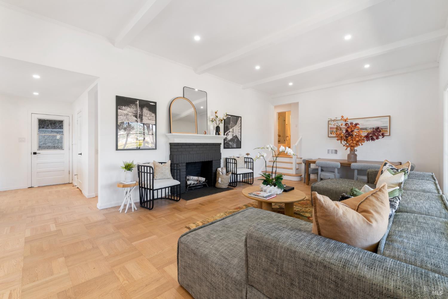 51 Martens Boulevard
