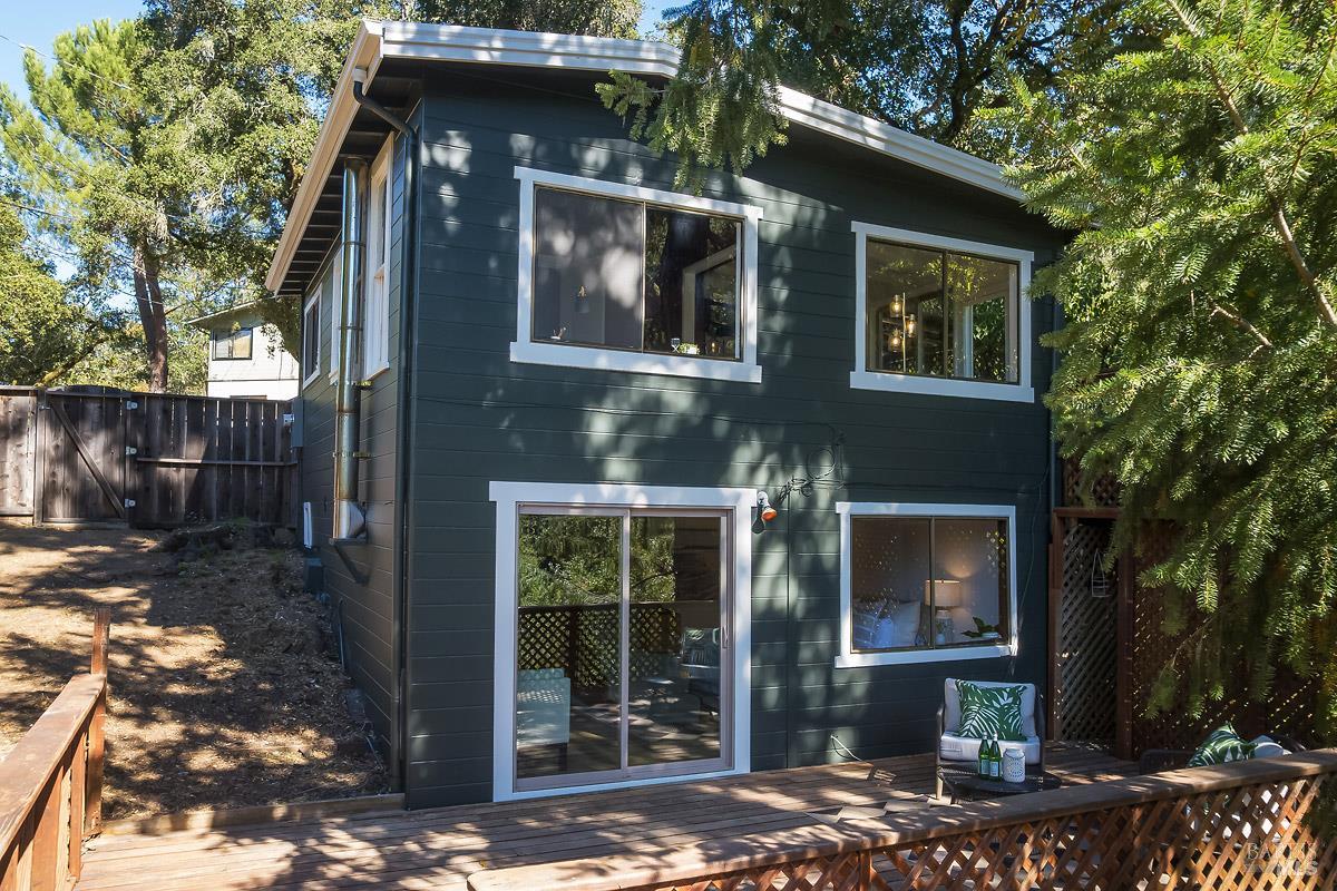 10 Cortez Avenue