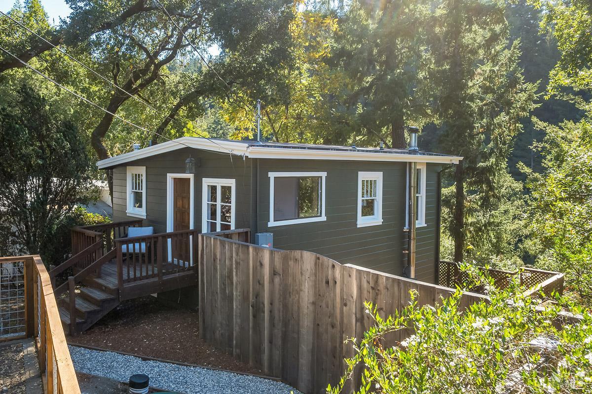 10 Cortez Avenue